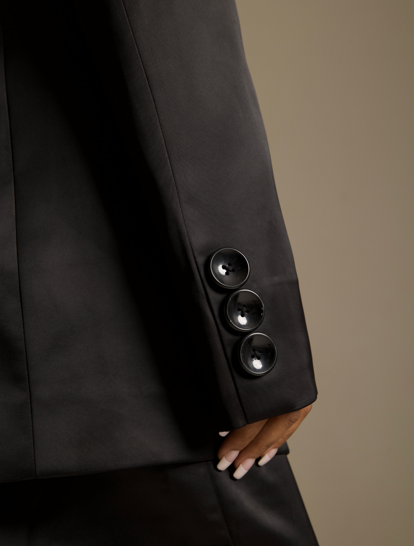 Hourglass Power Suit - Blazer