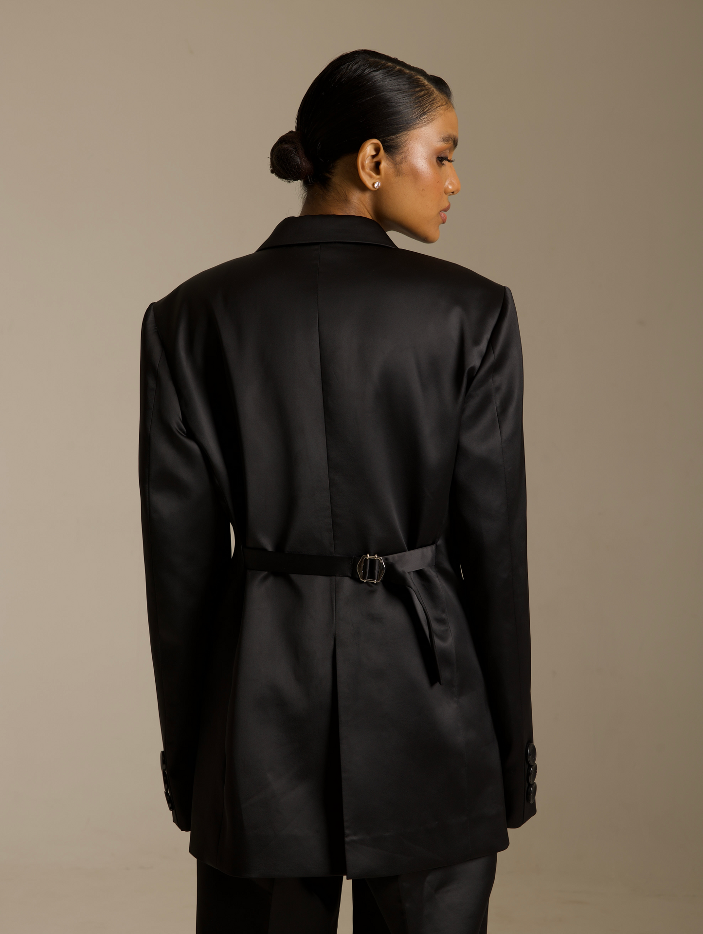 Hourglass Power Suit - Blazer